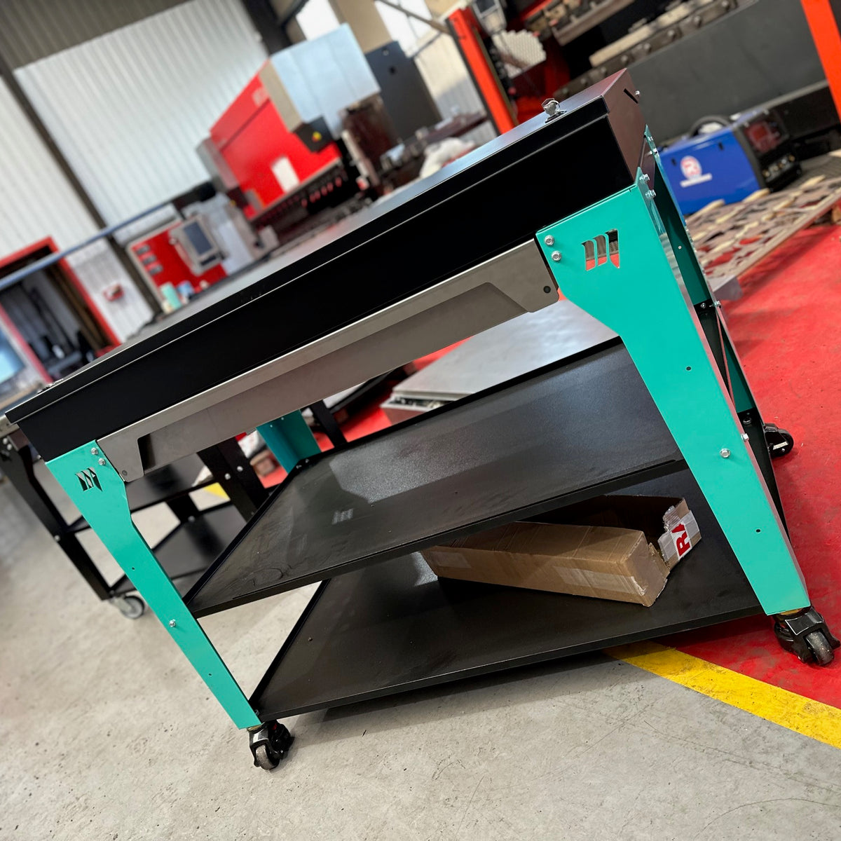 MAC  Mobile Workshop Trolley Top Tool Box With Drawer 1250 x 750mm  Heavy Duty Work Station