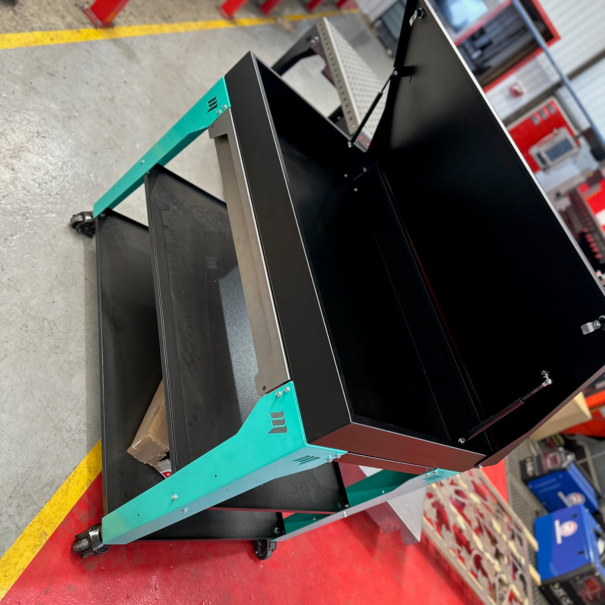 MAC  Mobile Workshop Trolley Top Tool Box With Drawer 1250 x 750mm  Heavy Duty Work Station