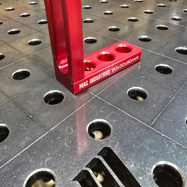 MAC -  Milled 16D Aluminium Slotted 90D Square