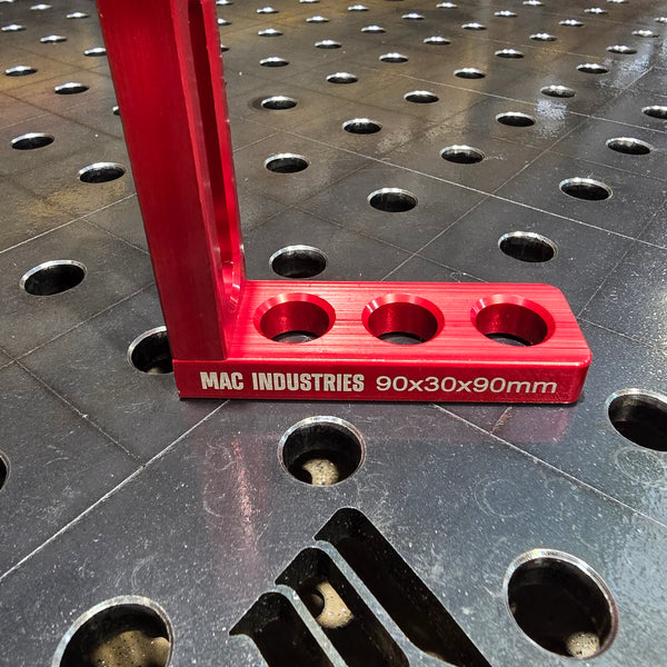 MAC -  Milled 16D Aluminium Slotted 90D Square