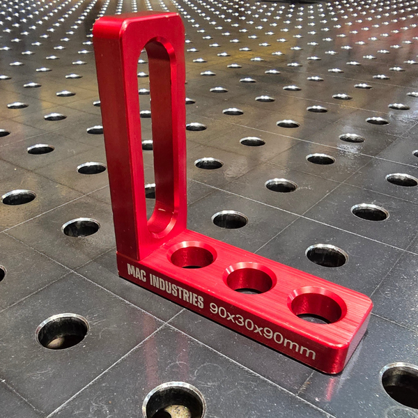 MAC -  Milled 16D Aluminium Slotted 90D Square