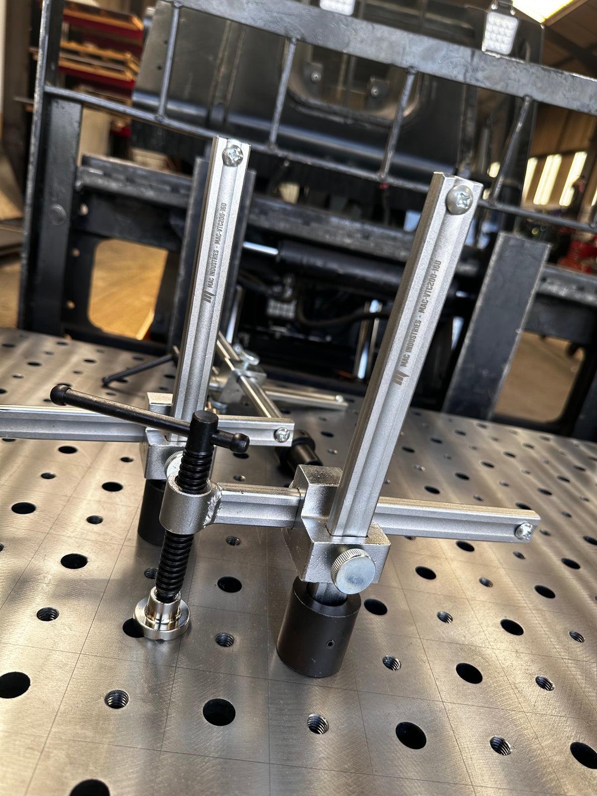 MAC Adjustable Throat 200 x 200 T-Handle 16D / 28D Fixture Table Weld Clamp Welding