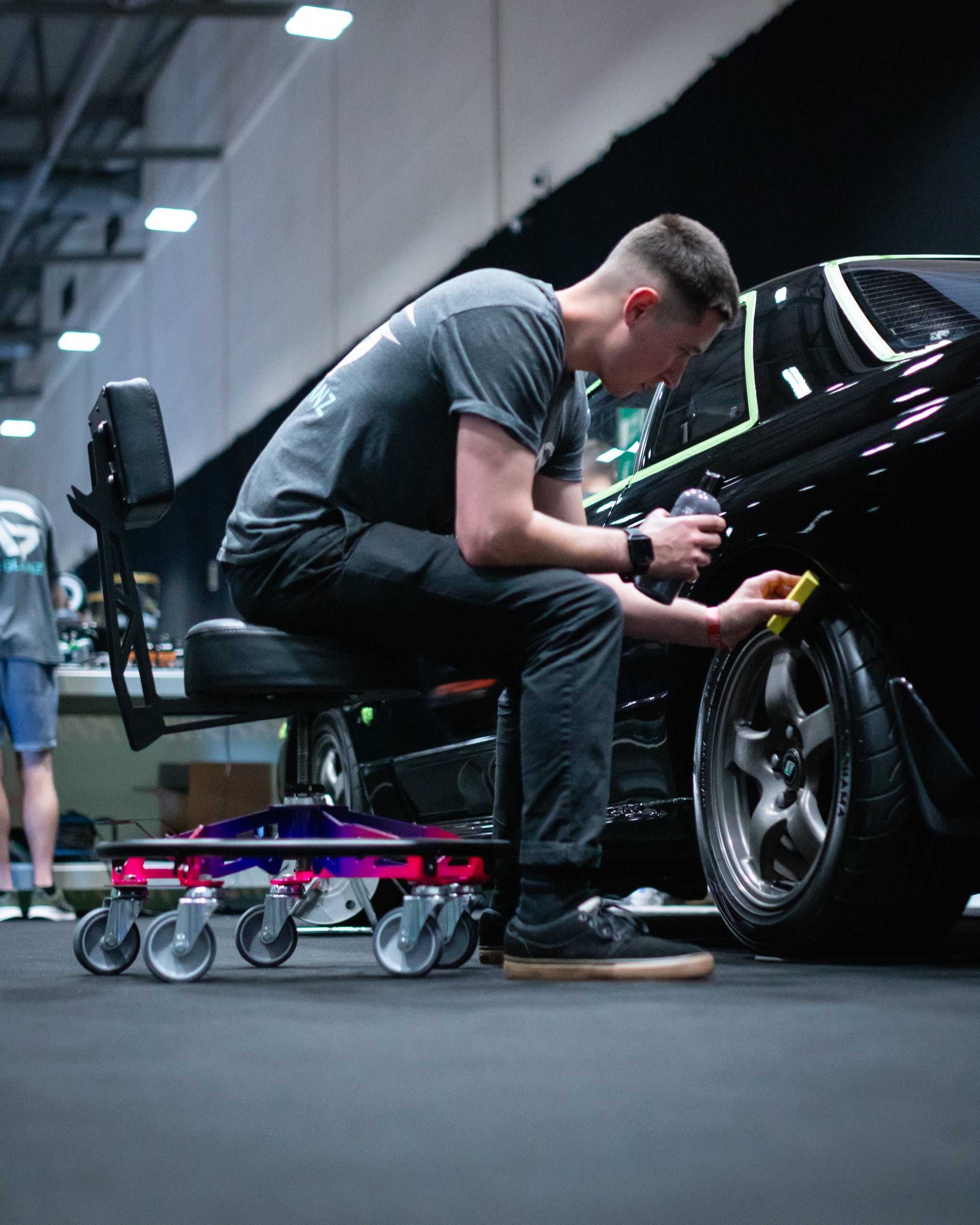 Helix Low Rider Adjustable Workshop Chair / Shop Stool - Made In Brita ...