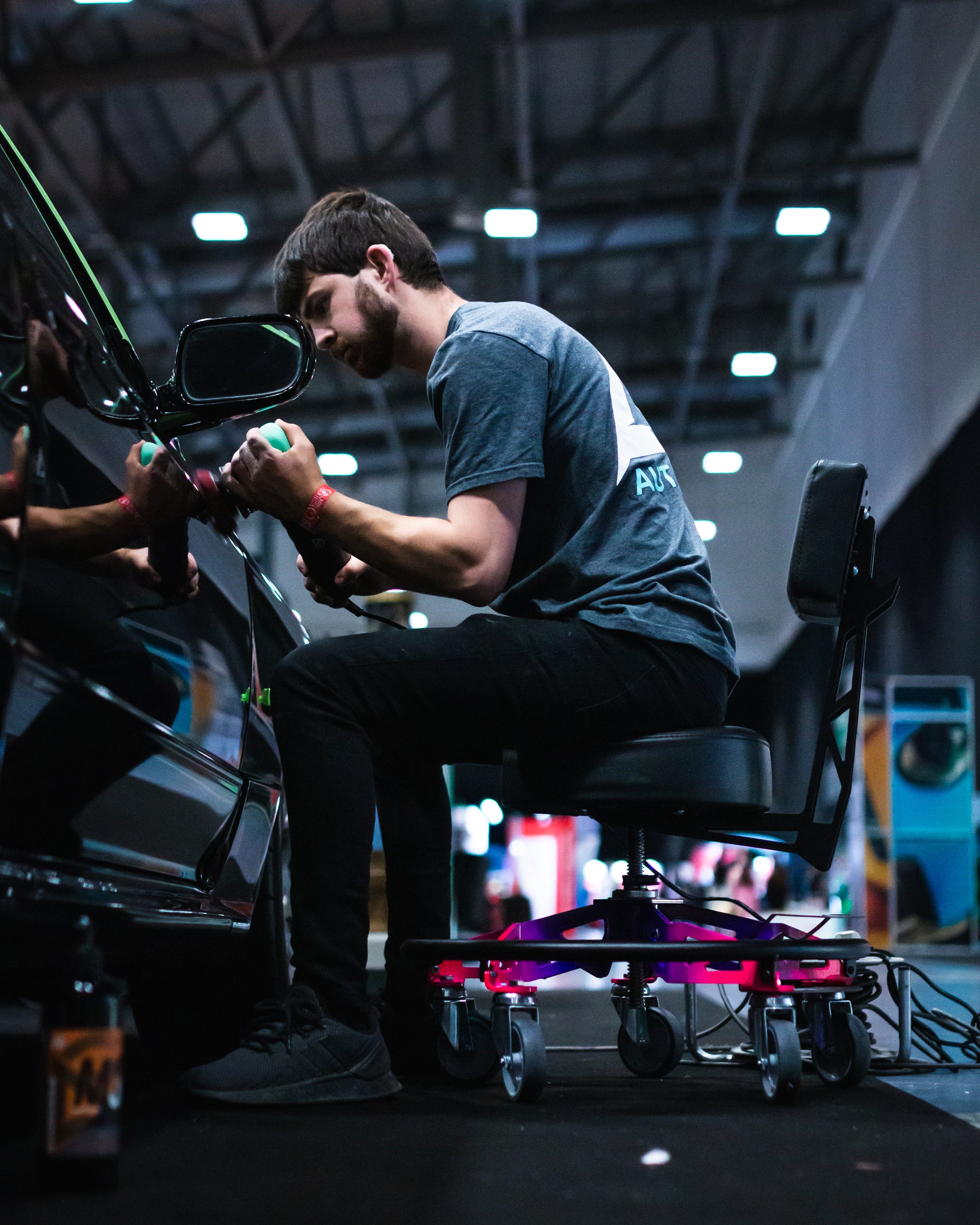 Helix Low Rider Adjustable Workshop Chair / Shop Stool - Made In Brita ...