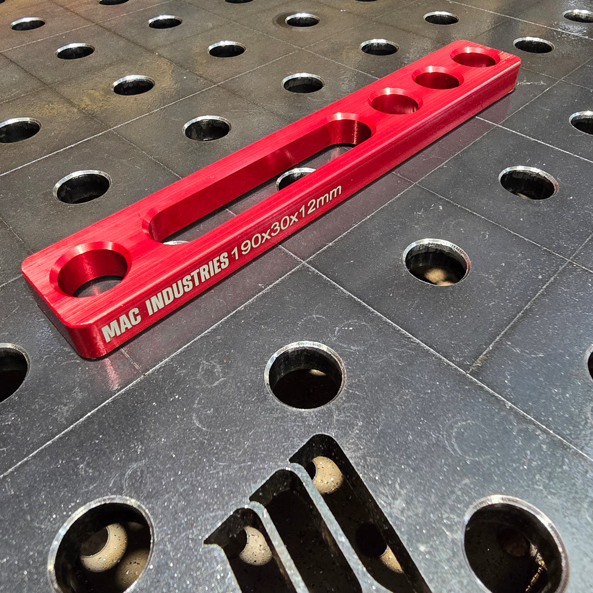 MAC - Milled 16D Aluminium Slotted Straight Edge Tab